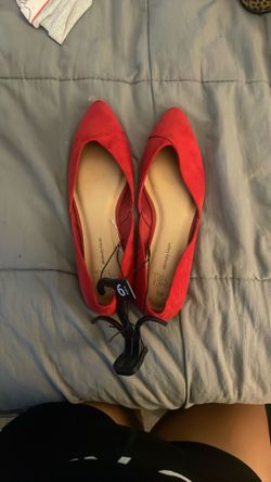 red shoes 