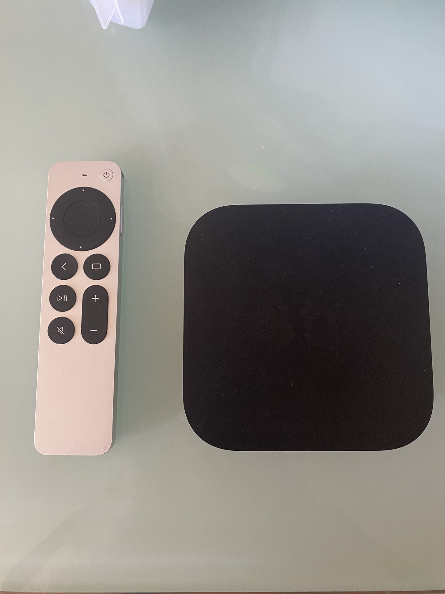 Apple TV 4K Wi-Fi (3rd generation) and siri remote 