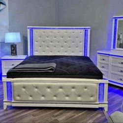 Bedroom SET in White W/ LED’s