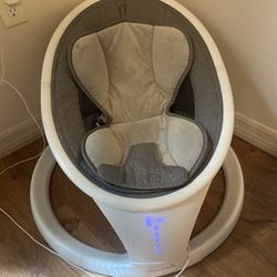 Munchkin Bluetooth Swing