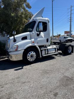 * 2016 FREIGHTLINER CASCADIA * IT RUNS GOOD*
