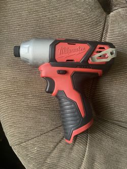 Milwaukee M12 Drill