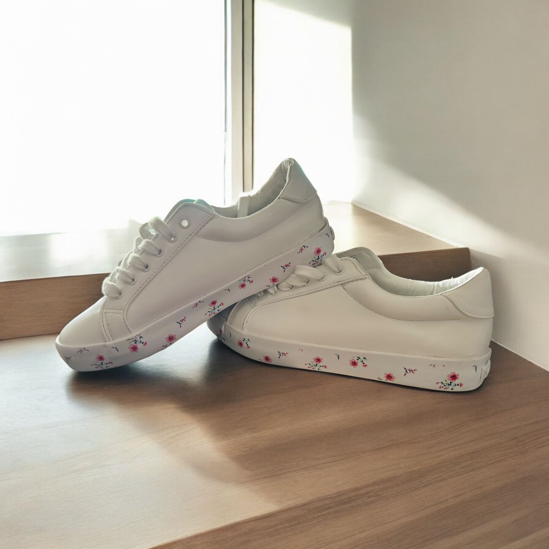 Women’s Shoes (Nike air & Nautica)