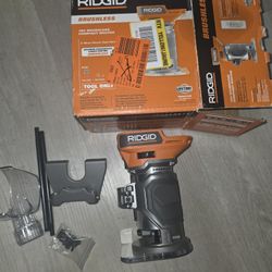 Rigid 18v Compact Router