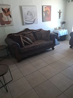 Brown 5 person couch