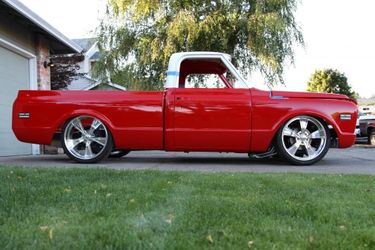 WHEELS, LIFTS, TIRES SPECIALS & COMBOS FINANCE AVAILABLE