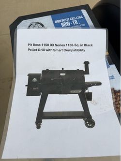 Pit Boss 1150DX Series 1130 sq in Black