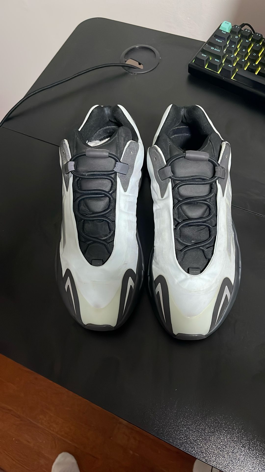 Used Adidas Yeezy Boost 700s “mauve”