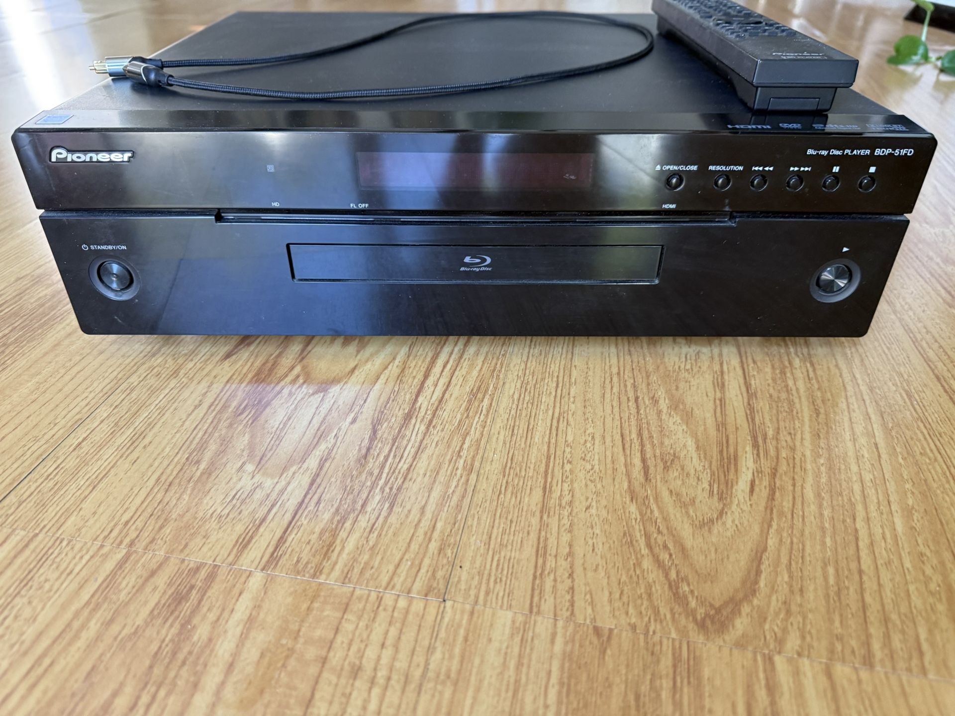 Pioneer BDP - 51FD Blu Ray Disc Player