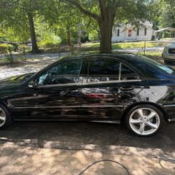 Mercedes Benz C (contact info removed)