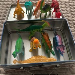 Dinosaur Box With 12 Dinos