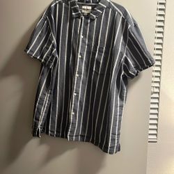 XL Button Up SHIRT