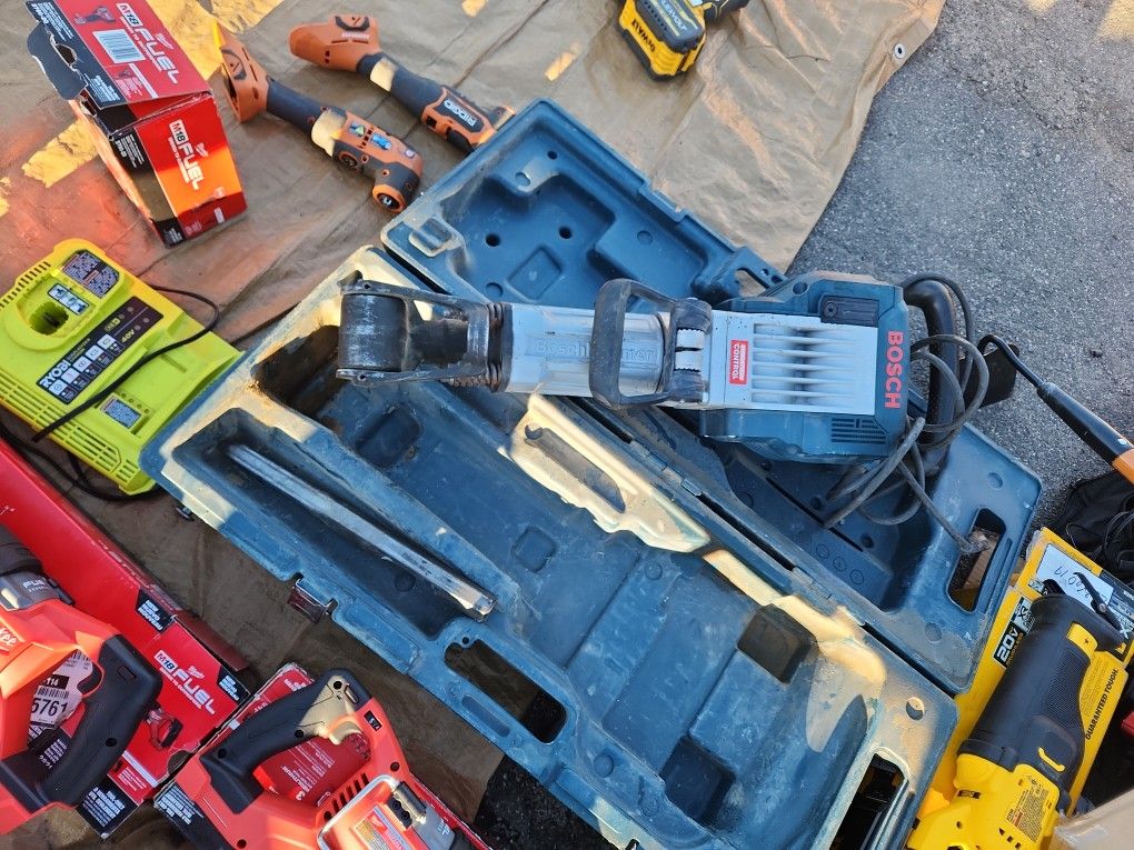 Bosch hammer GSH16 Profesional 