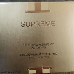 Supreme Perfecting Peeling Gel