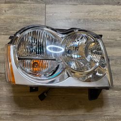 OEM PASSENGER Headlamp Assembly JEEP GRAND CHEROKEE Right 05 06 07