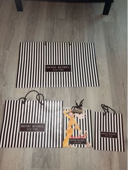 Henri Bendel New York Shopping Bags Bundle – 4 Bags (Large, Medium & Small)