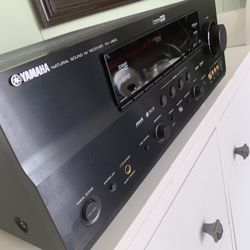 Yamaha Received HDMI 400 Watts 