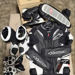 Motorcycle Gear - Lots Of Alpinestars Gear