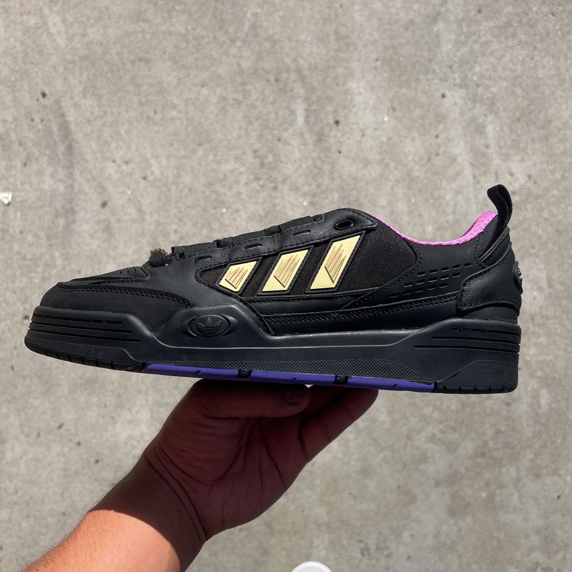 Adidas ADI2000 Yu Gi Oh! Yugi's World (with Sealed Dark Magician