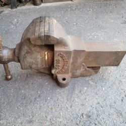 Craftsman 5152 Bench Vise 4" Jaw Vice
