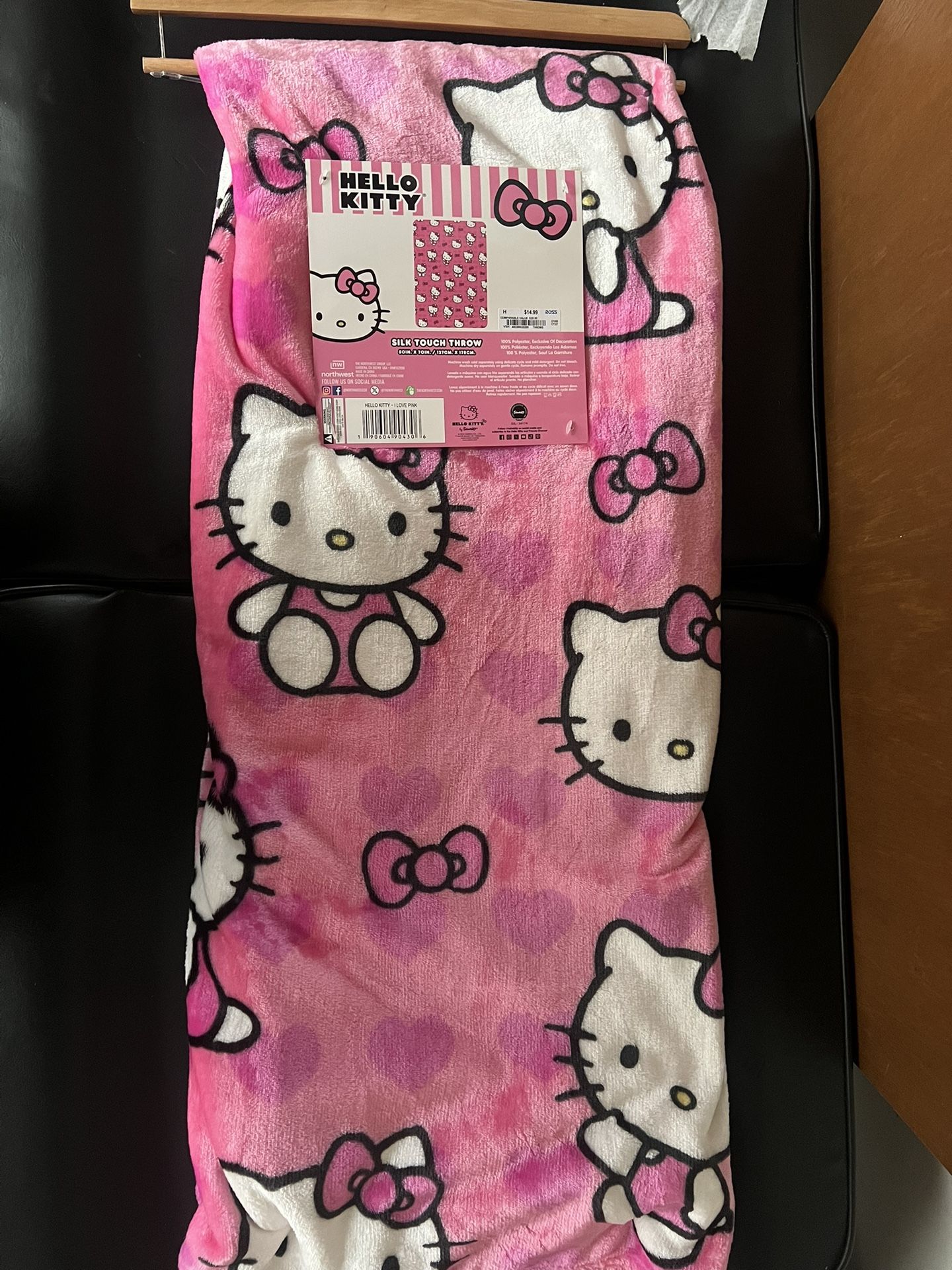 Hello Kitty blanket