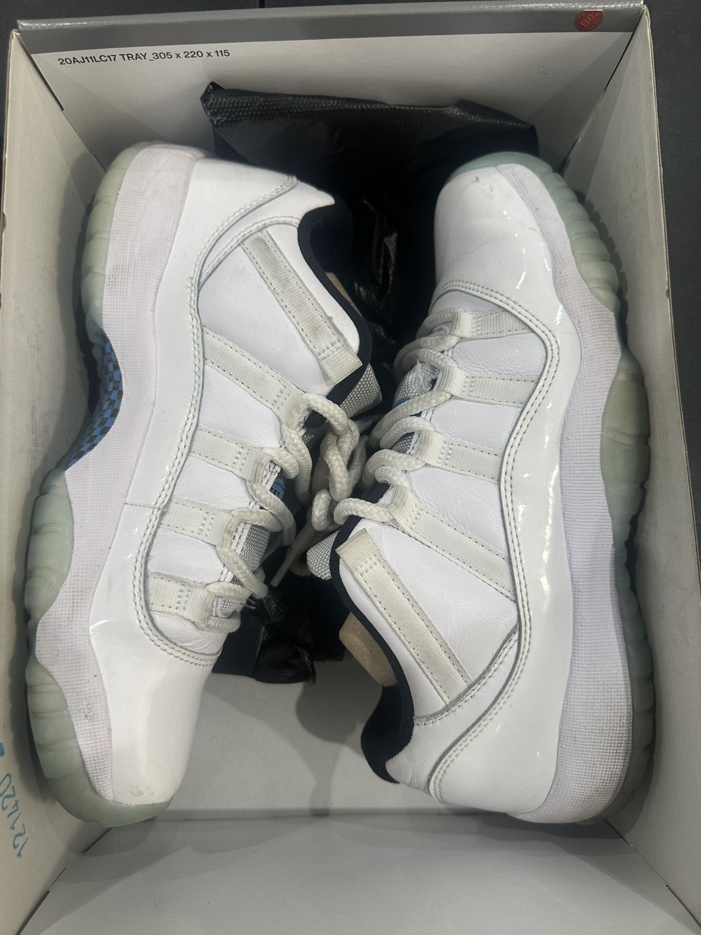 Size 7Y Retro Jordan