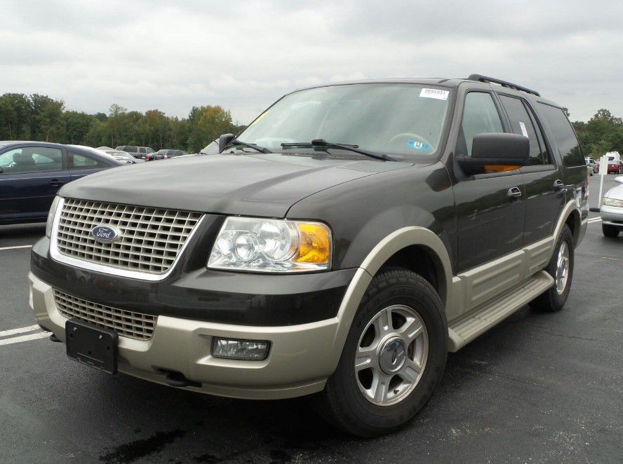Ford Expedition V8 Eddie Bauer seats 8