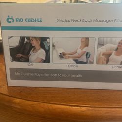 Mo Cushle Shaiatsu Neck And Back Massager Pilliow 