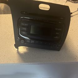 Kia Forte LX 2017 Factory Radio 