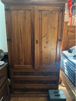 RUSTIC PINE WARDROBE