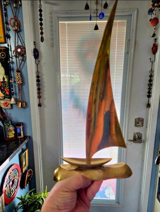Vintage Mid-Century Brass Sailboat Sculpture 13.5 "×7"