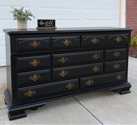 Beautiful Black 10-Drawer Solid Wood Large Dresser