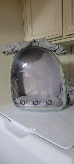 Pet backpack
