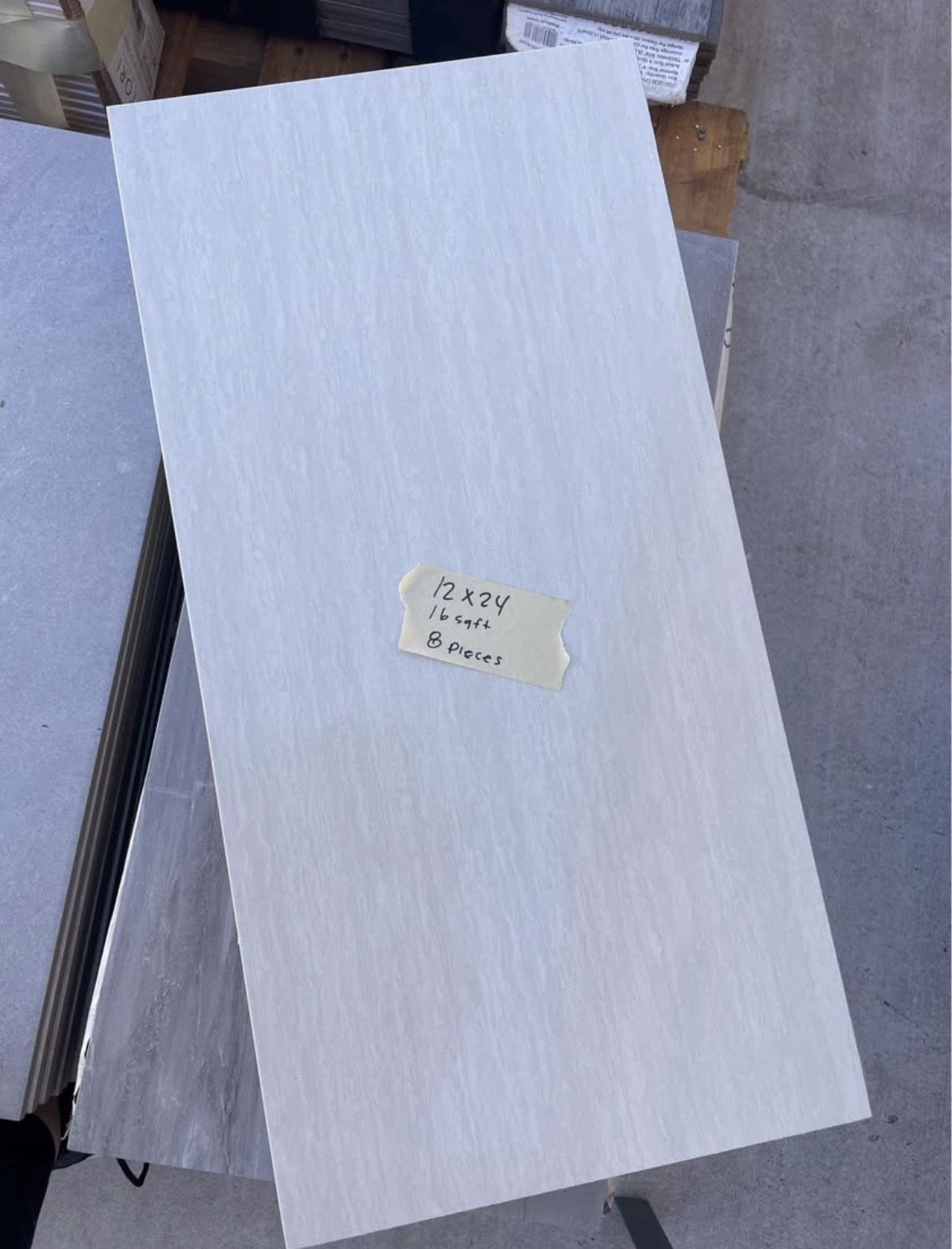 *Tile/12x24/ 8pieces/16sqft