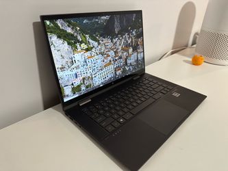 HP ENVY x360 15.6" Touchscreen Laptop (Ryzen 5 / 8GB / 256GB SSD) - Excellent Condition