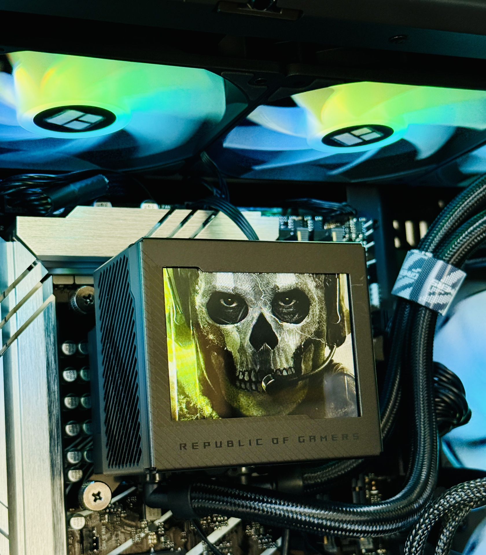 Gaming PC Custom Built by AREA-51✅🕹Full White RGB Set,Intel i7/32GB RAM/2TB🖥1 Yr Wrnty‼️ RTX 5070 GPU💥 $0 Down Finance Available