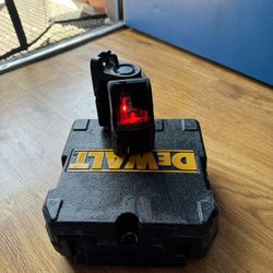 Dewalt  Laser  Usado En Perfecto Estado 