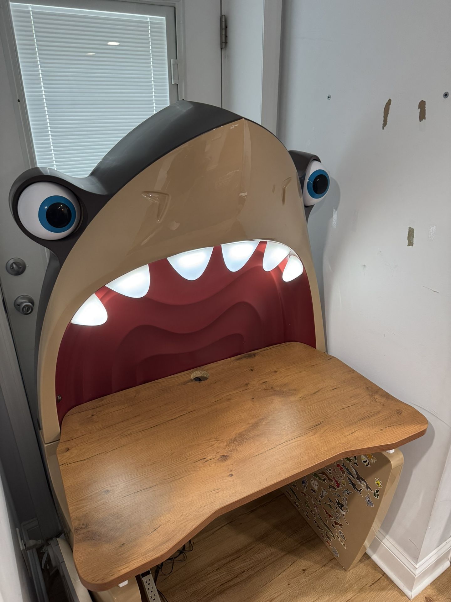 Shark Writing Desk. For Big Or Small Kids 
