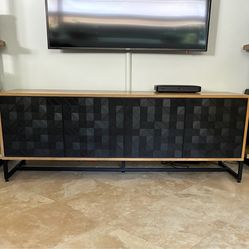 Renard 68" Carved Media Console TV Stand