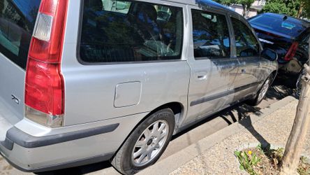 2003 Volvo V70