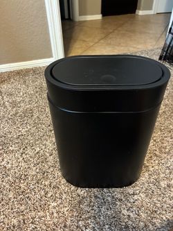 Black Mini Trash Can