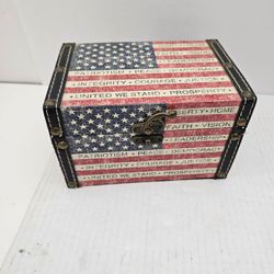 Small Decorative Wooden Treasure Box Vintage American Flag Design PU Leather Accents