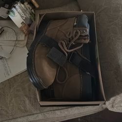 Cougar Paws- Brand New 12