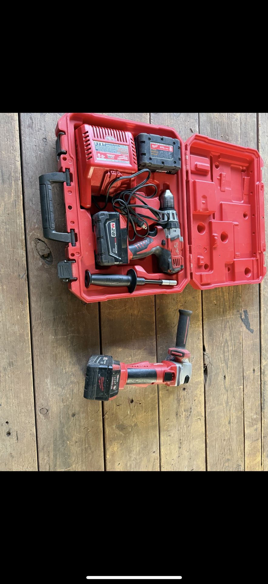 M28 Cordless Drill Set