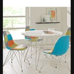  White 5 Pc Dining Set! Excellent New Condition!