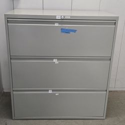 Metal File Cabinet With Key For Legal Or Letter Size $150 Each