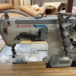 Cover Stitch Machine. Pegasus W500