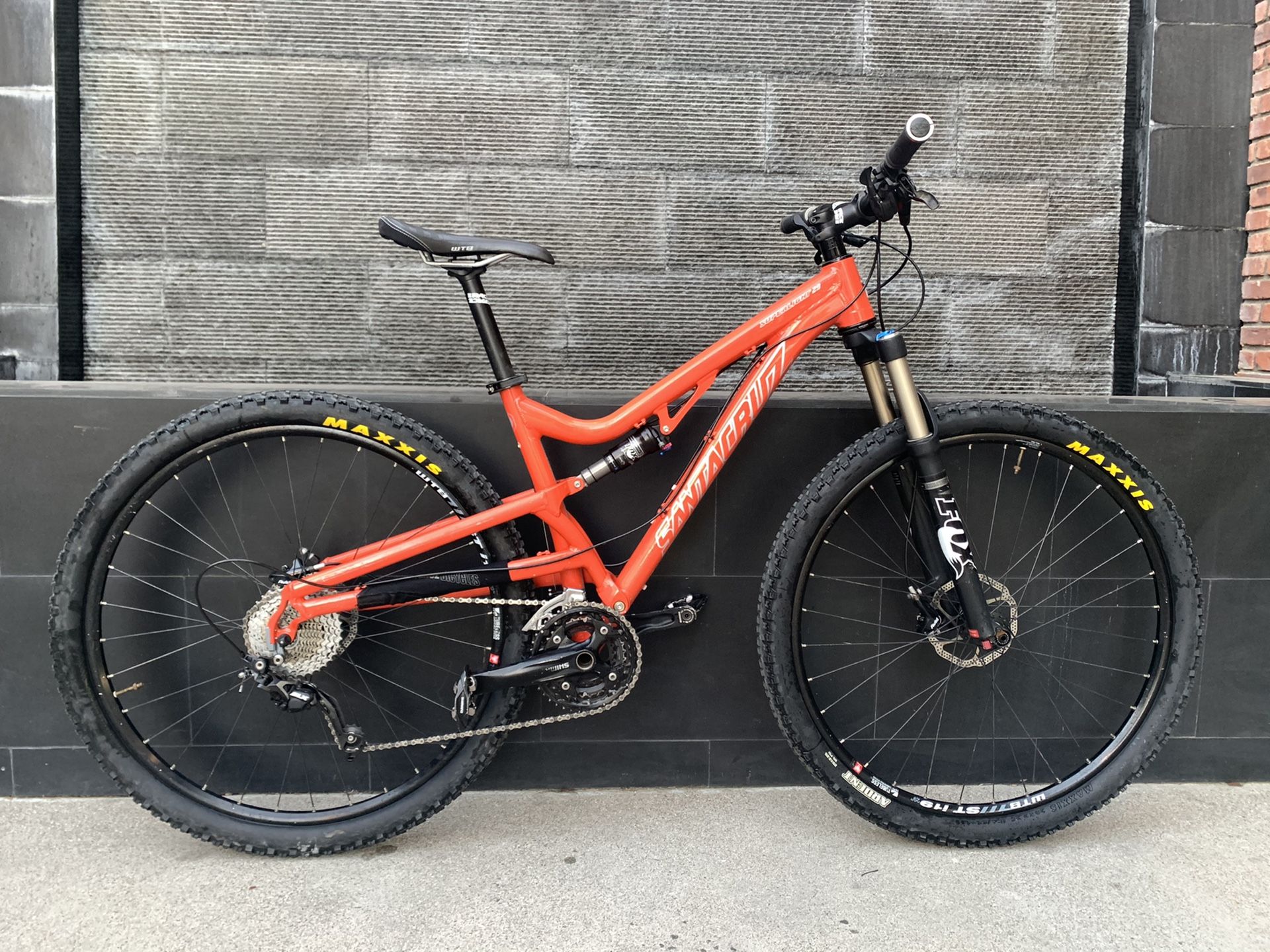 2016 Santa Cruz Superlight 29er mountain bike for Sale in Los