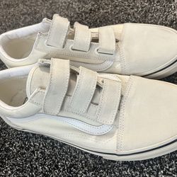 Vans Old School V Shoes (Size 9M)