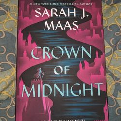 Crown of Midnight by Sarah J. Maas 